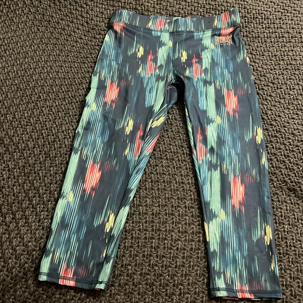 Colorful capris in size women’s small